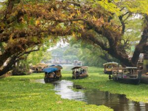 backpacking india