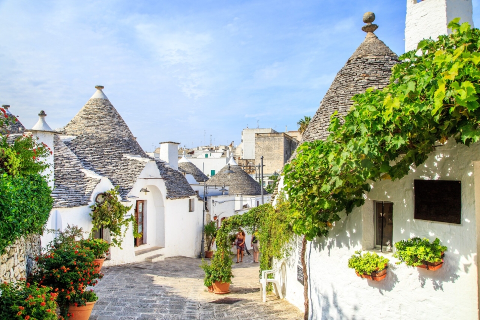 alberobello scaled